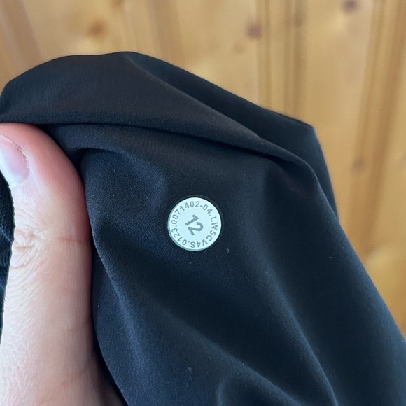 Lululemon Keep Moving Jogger - Picture 9 of 9